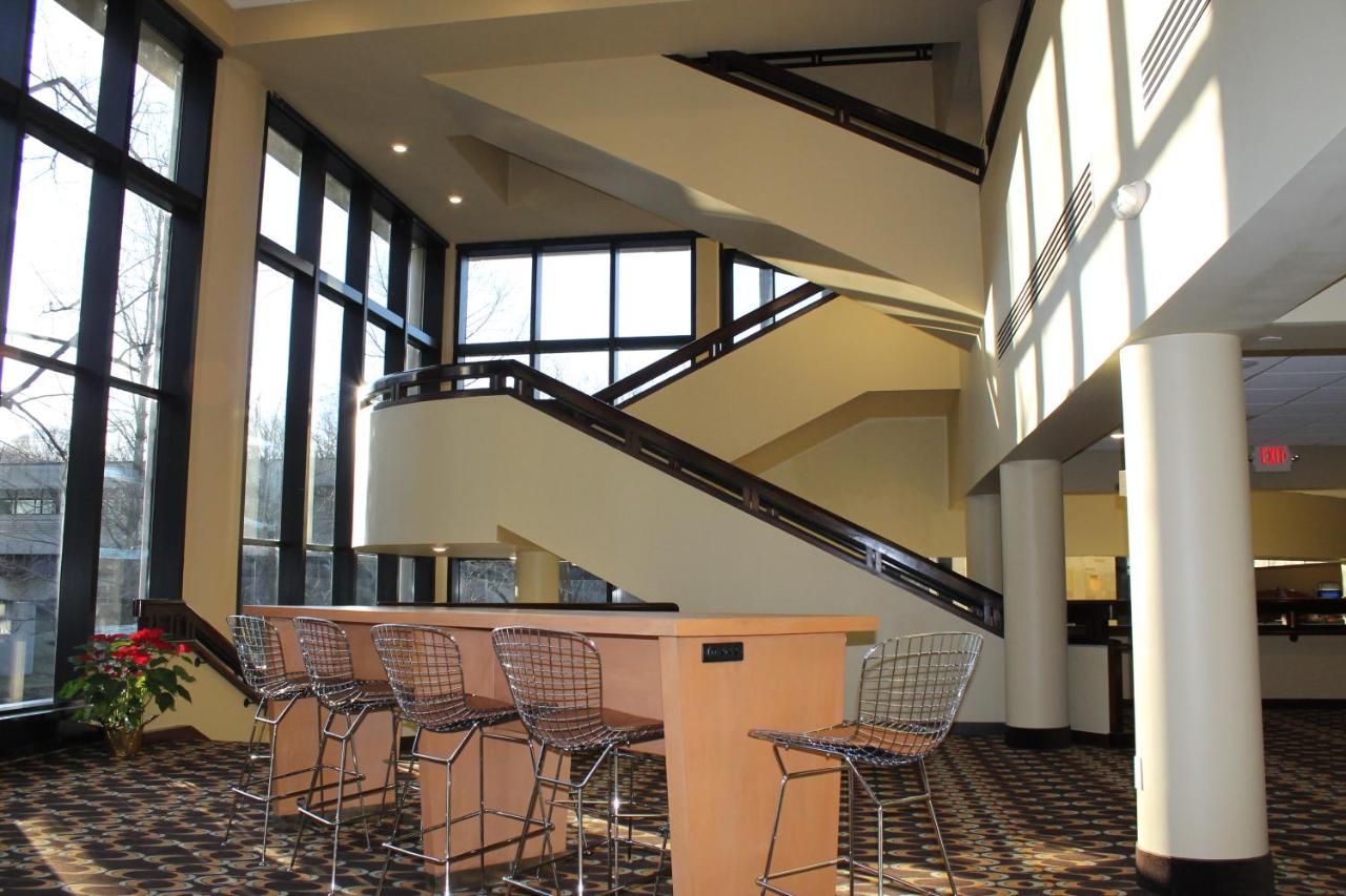 ฮอลิเดย์ อินน์ เอ็กซ์เพรส พรินซ์ตัน เซาท์อีสต์ Plainsboro ภายนอก รูปภาพ